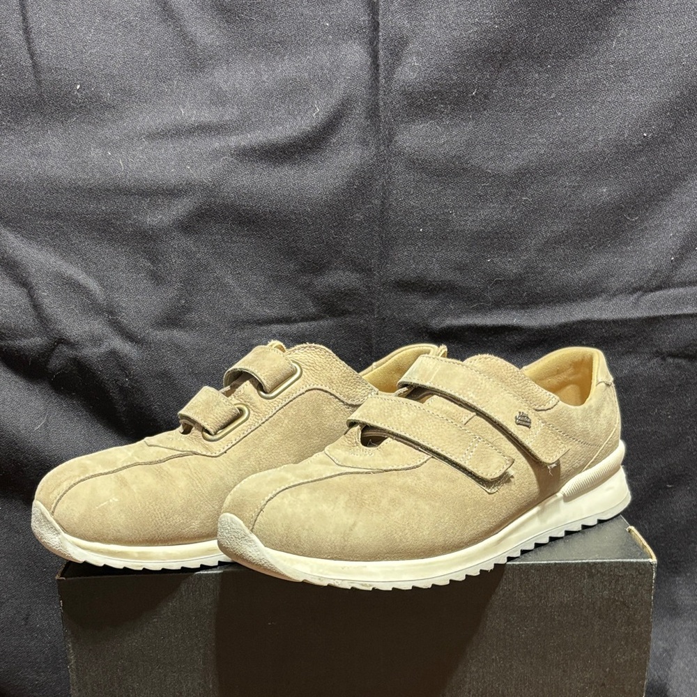 Finn Comfort Beige Women's Sneakers